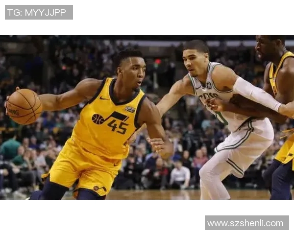 多诺万米切尔带领球队奋勇争先展现超凡篮球才华与领袖魅力