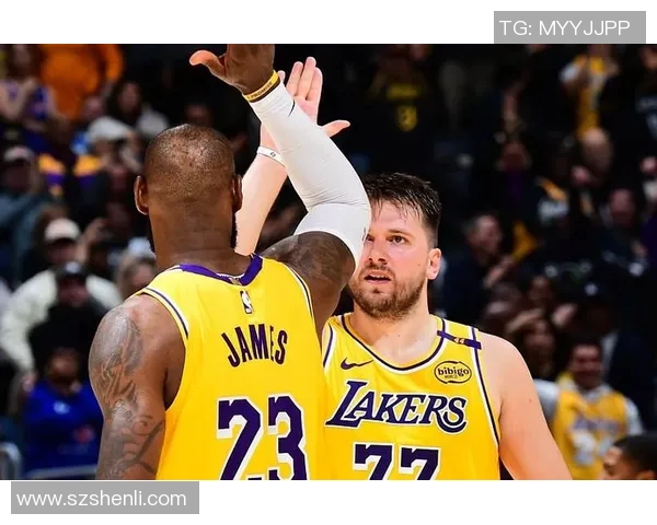 尼克斯与洛杉矶火花激战正酣谁将赢得这场篮球盛宴的胜利 尼克斯与洛杉矶火花激战正酣谁将赢得这场篮球盛宴的胜利