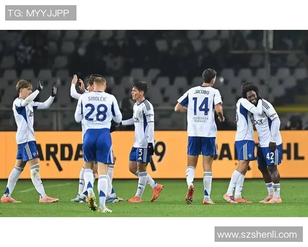 横滨足球队与东京绿茵队对决分析及战术解析